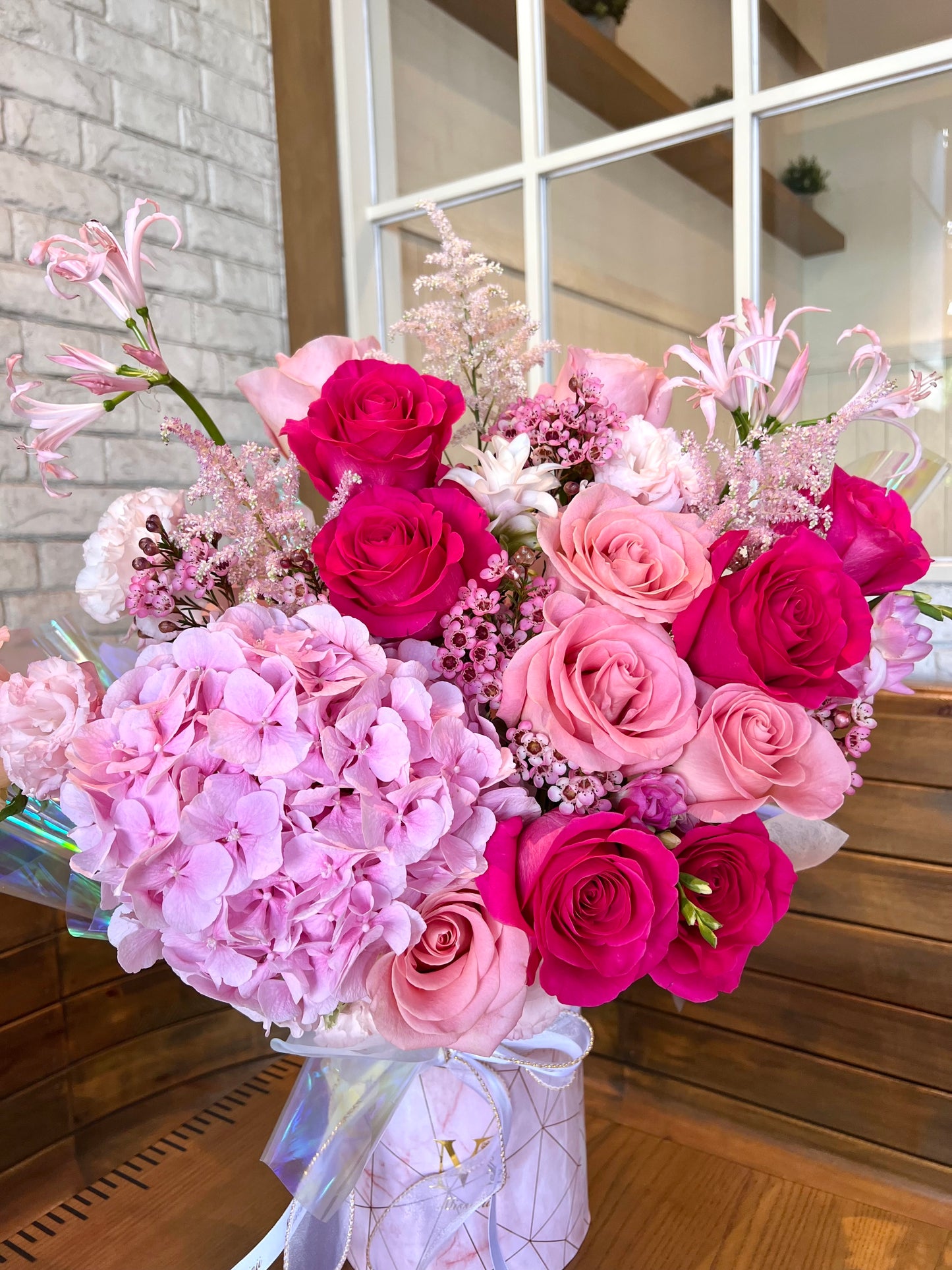 芭比 - 粉紅玫瑰繡球花束