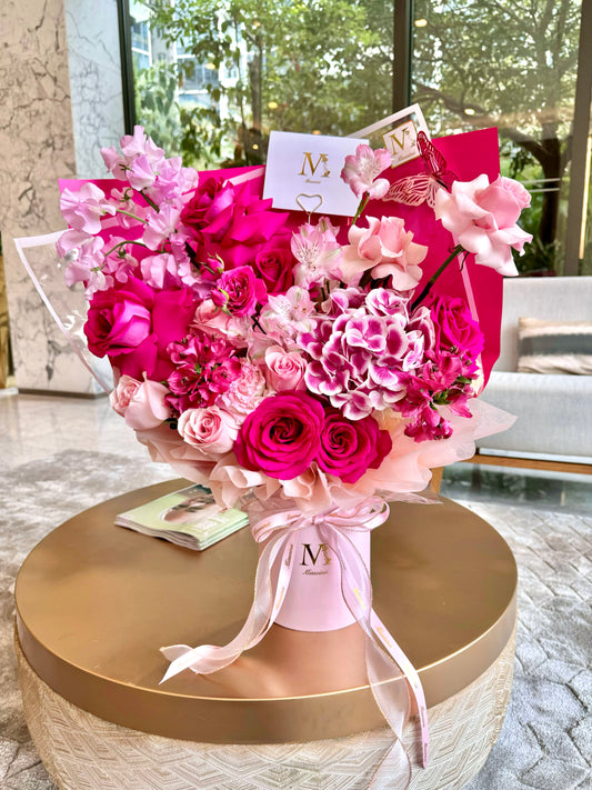 Barbie Love - Hot Pink Ecuadorian Roses