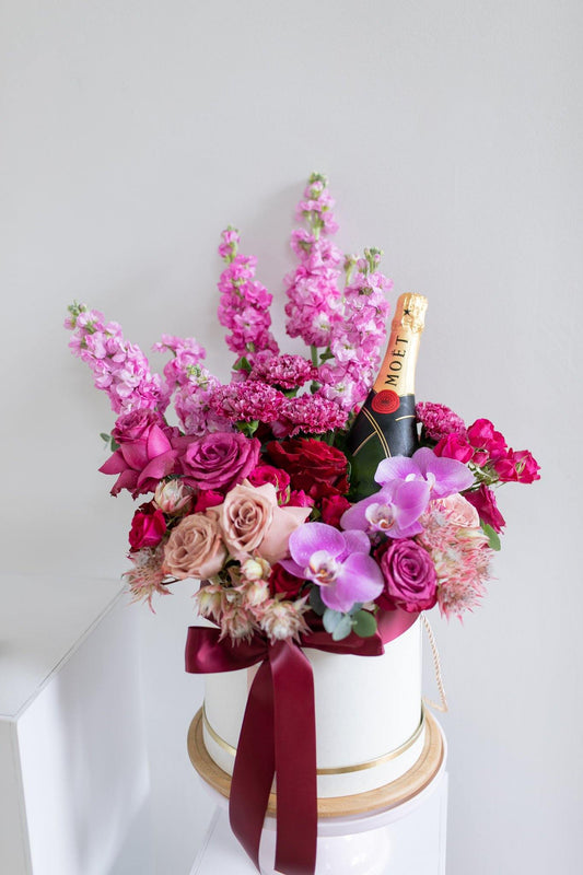 Flowers/Deluxe Champagne Gift Set