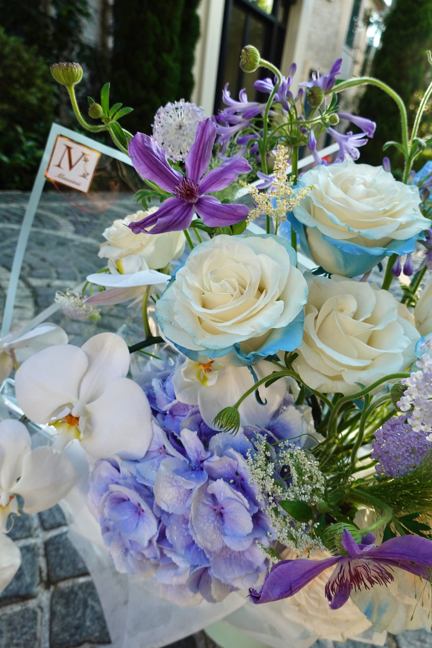Cinderella - Blue Ecuadorean Roses, Hydrangea, Orchids