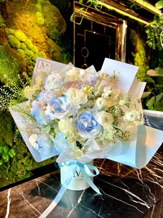 blue white roses ranunculus 1
