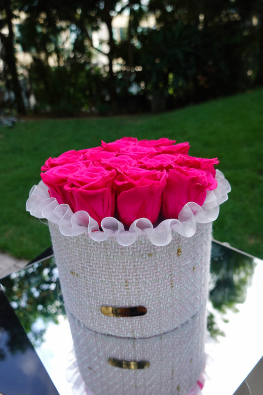 Hot Pink Preserved Rose Box (Mirror Box) 粉紅玫瑰永生花盒（送鏡面外盒）
